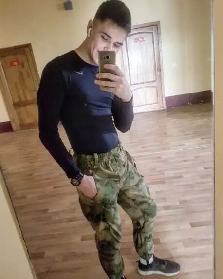 30724811  Kirill, 33 ,    