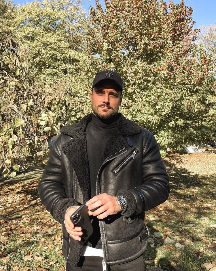  54362431  Donald, 40 ,    