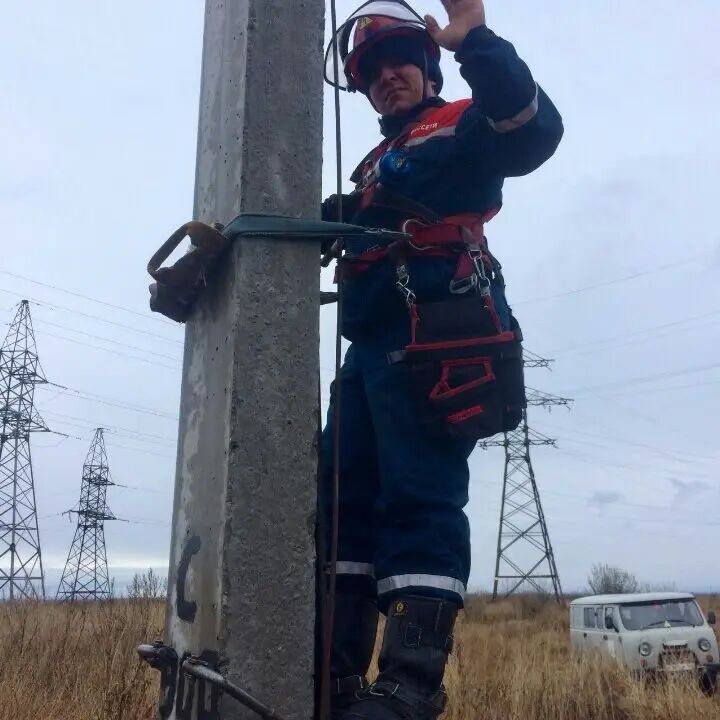  44895541  , 37 ,    