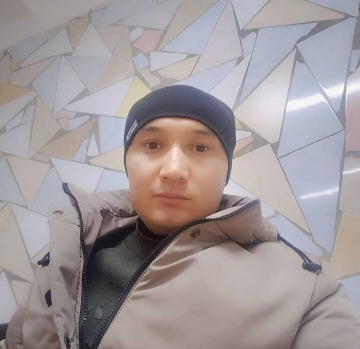  25225311  Alibek, 33 ,    
