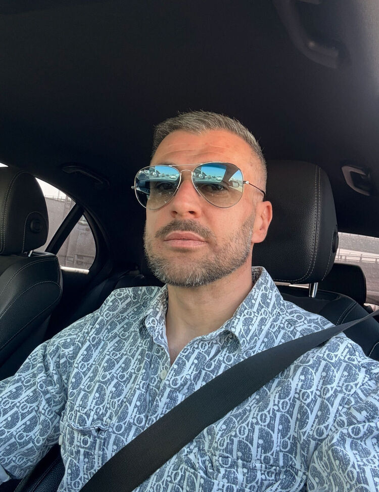  53865101  Viewer, 41 ,    