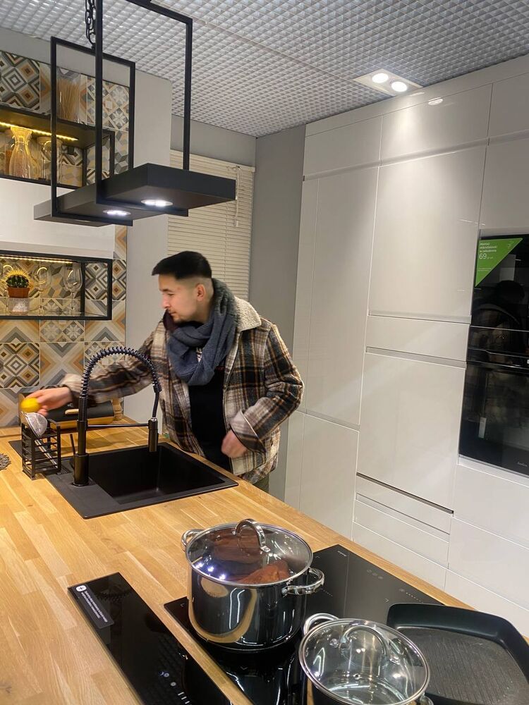 ���� 40756011 ����� Azam, 22 ����, ���� ���������� � ��������