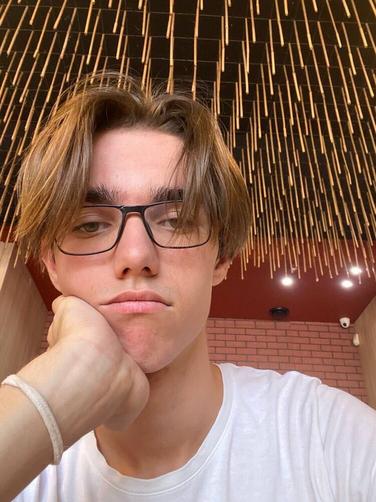  ,   Dima, 18 ,   ,   