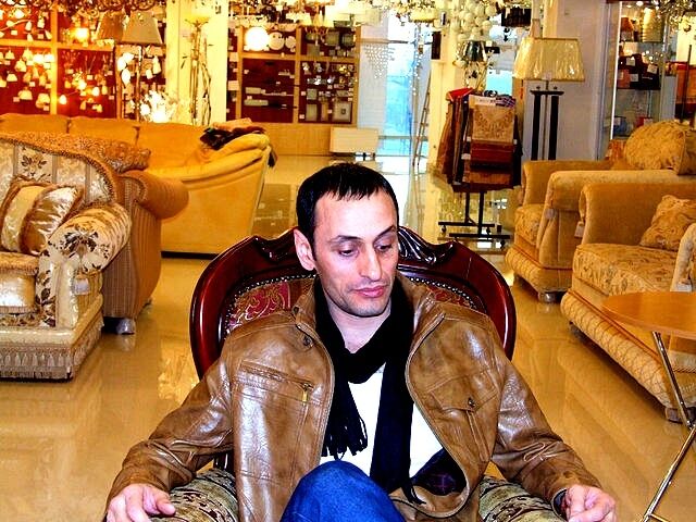  38820021  Gaybi, 47 ,    