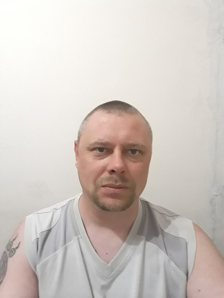  26186701  Alex, 45 ,    