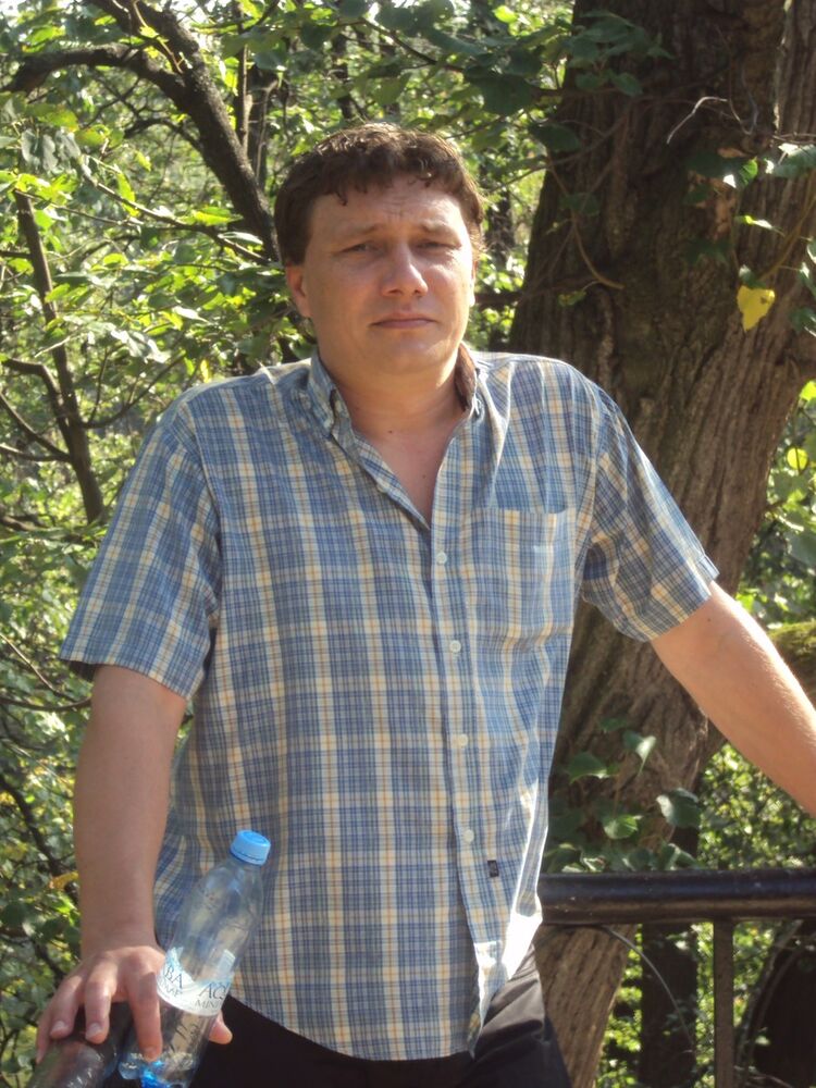 6539041  Qruskii, 49 ,    