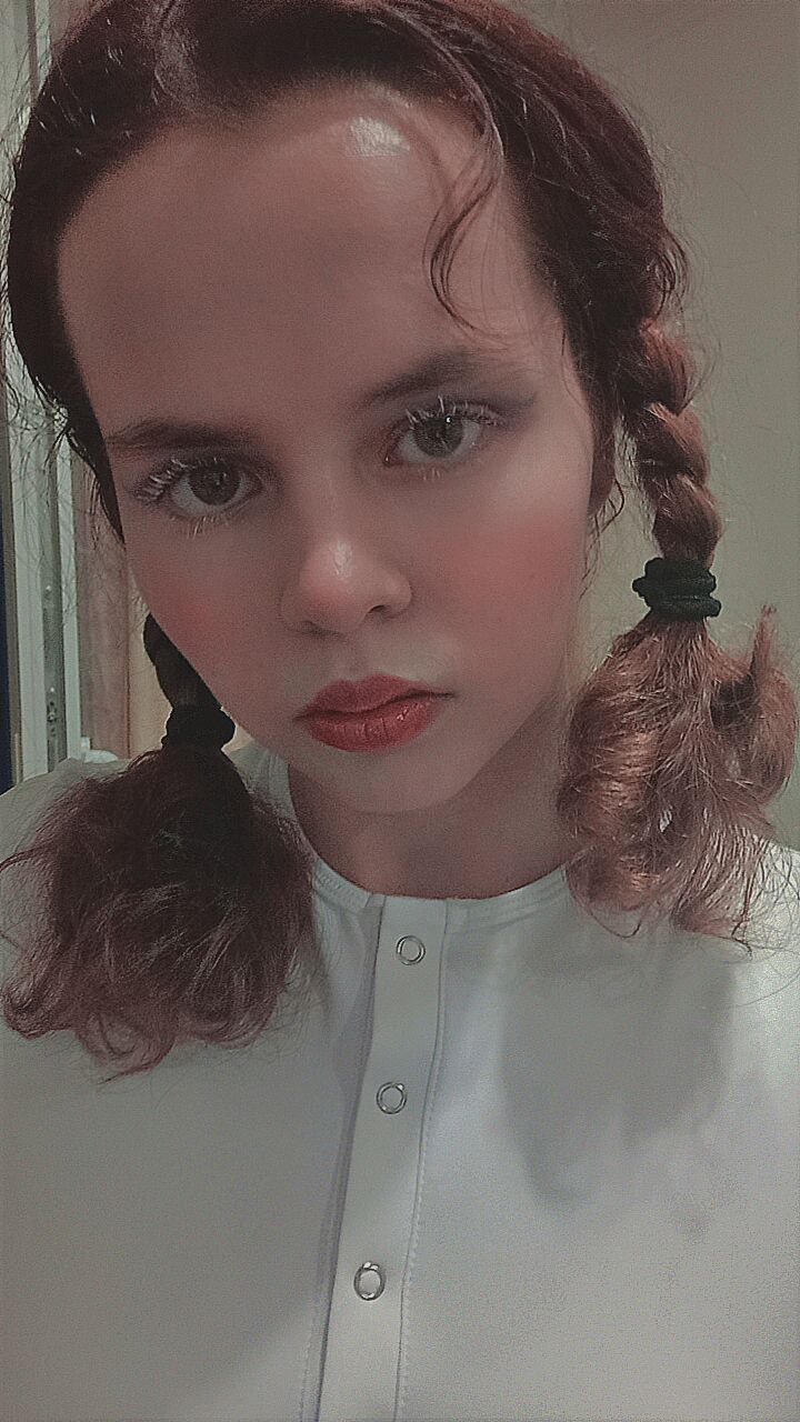  36895661  Moon, 20 ,    -