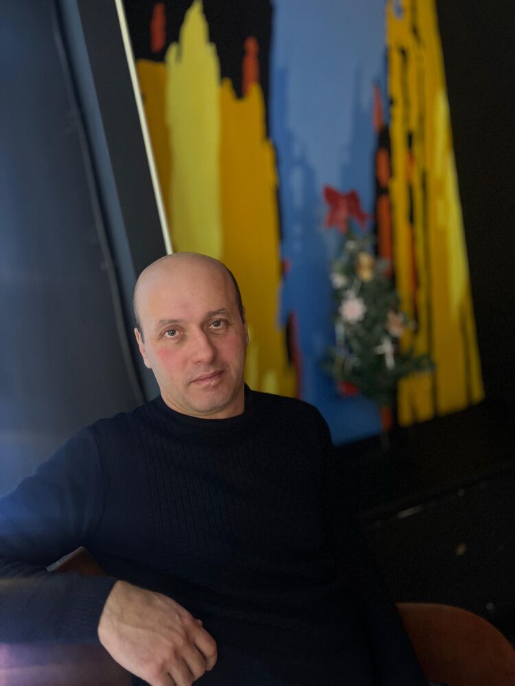  --,   , 40 ,     , c 