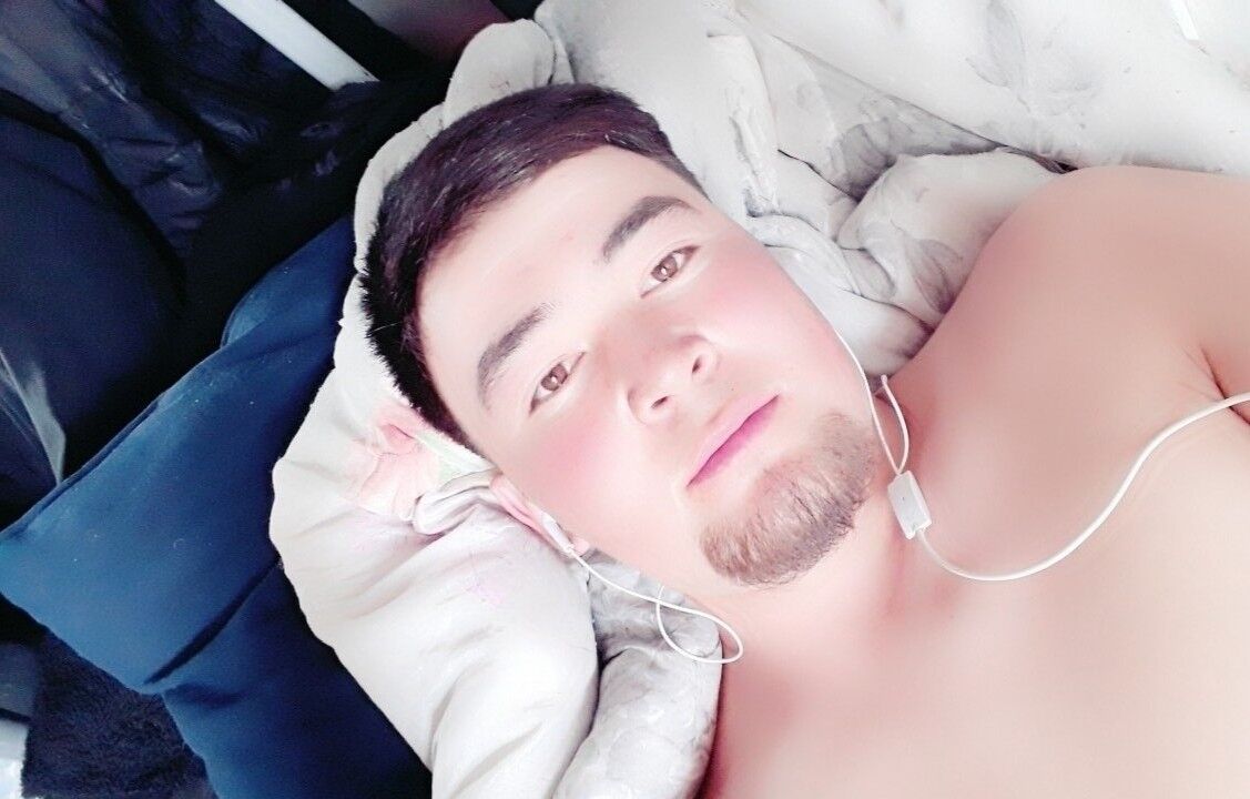  15358581  Kubat, 32 ,    