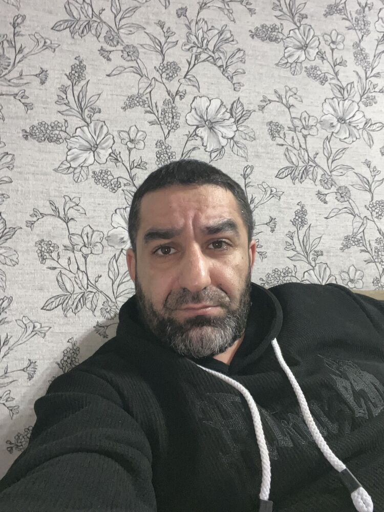  46945521  , 39 ,    