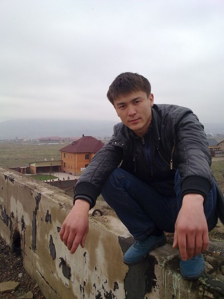  18250081  Elnar, 34 ,    