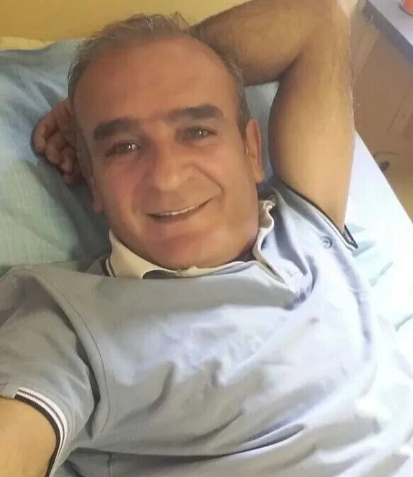  52437811  Serdar, 48 ,    