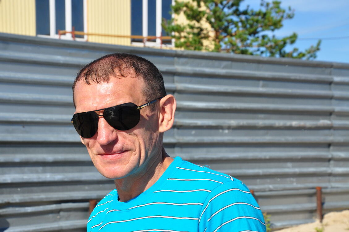  -,   Adolf, 40 ,   ,   , c 