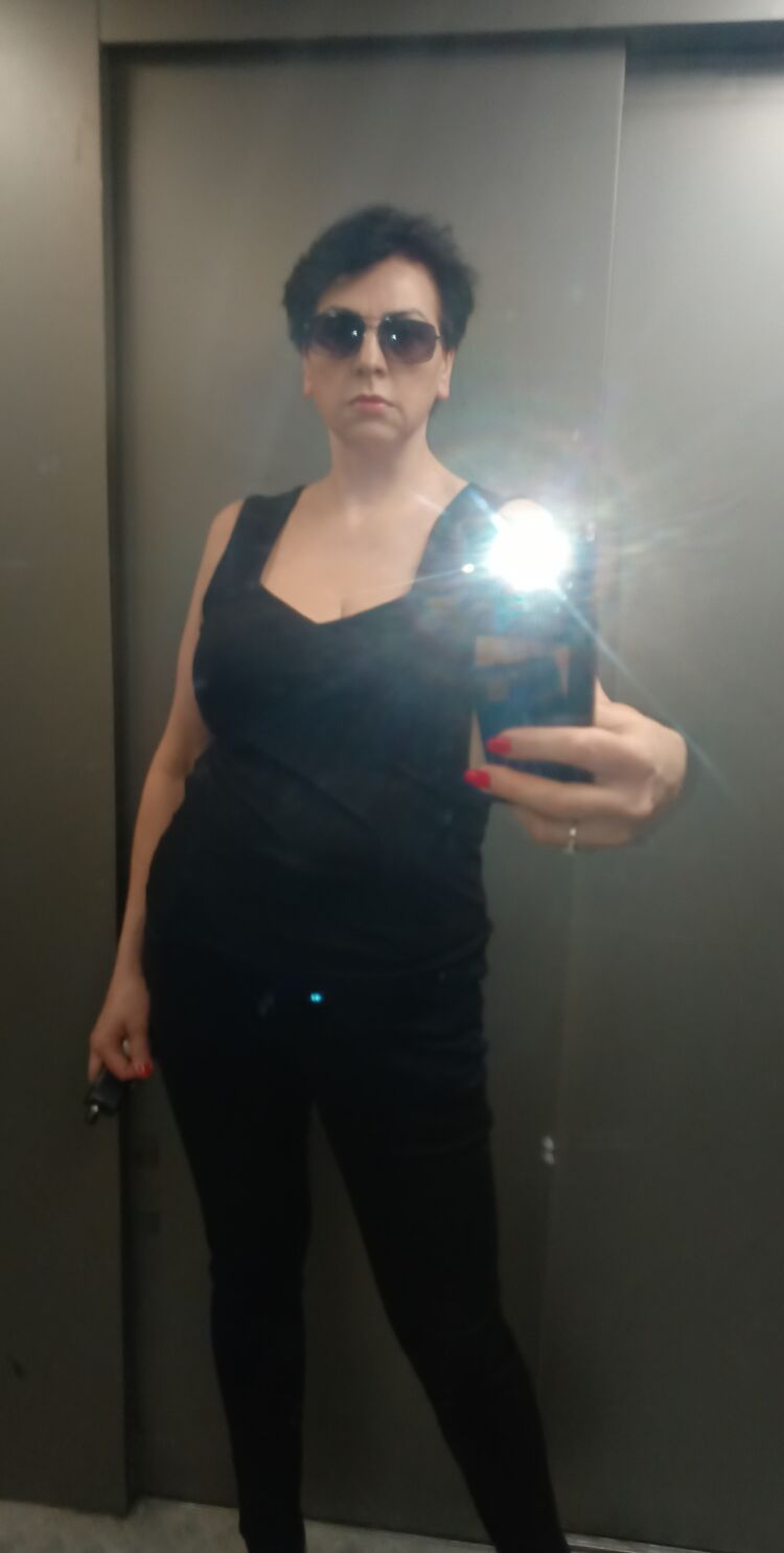  52330961  , 44 ,    