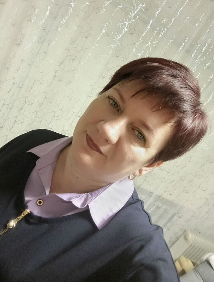  51713021  Inna, 47 ,    