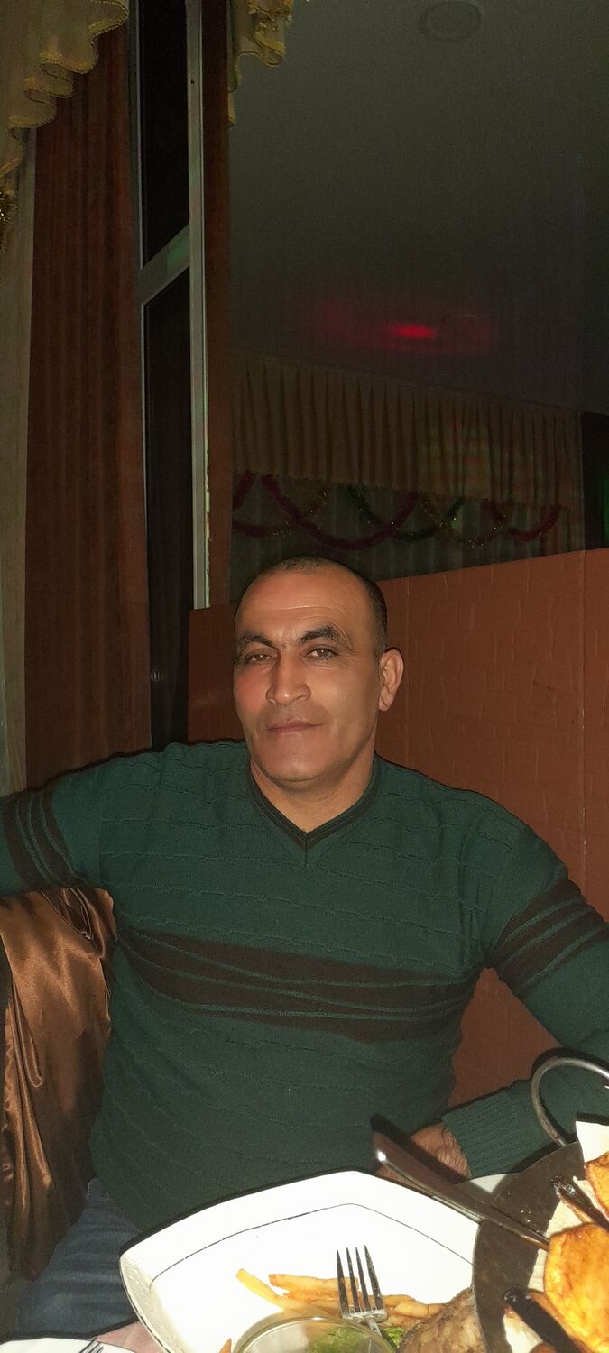  52302201  Bexruz, 47 ,    