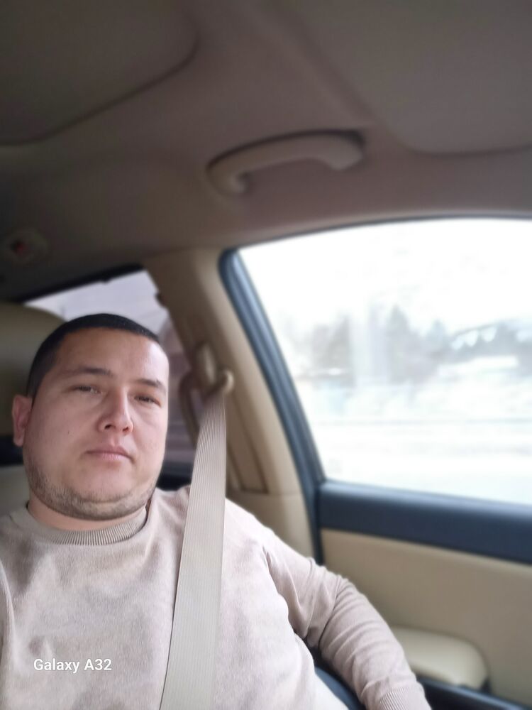  50163751  Ravshan, 44 ,    
