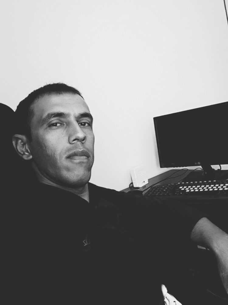 ���� 17273481 ������� Djaha, 38 ���, ���� ���������� � ��������