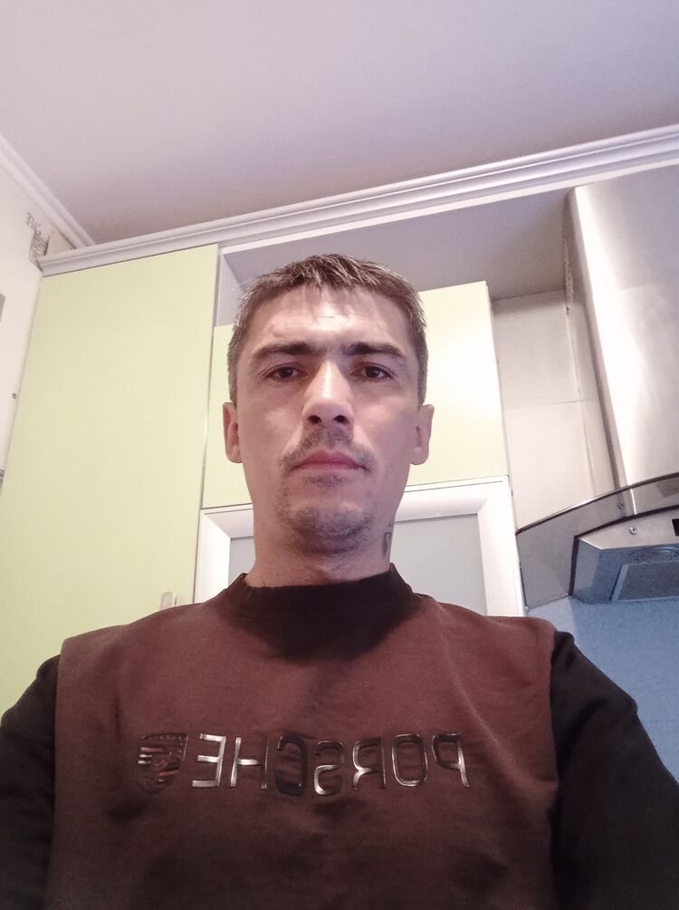  27780751  , 44 ,    