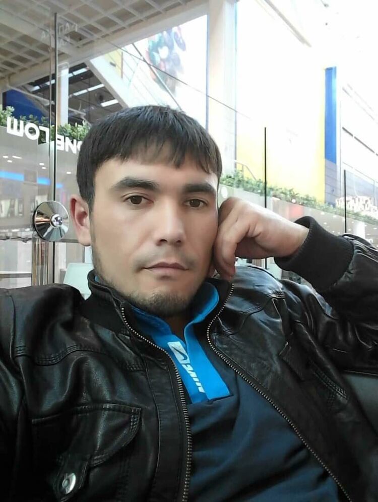  20437671  Azamat, 35 ,    -