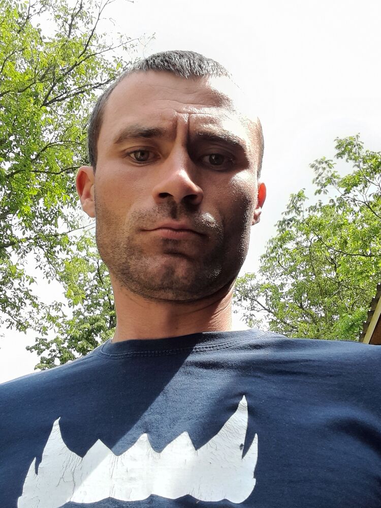  ,   Mihai, 29 ,   c 