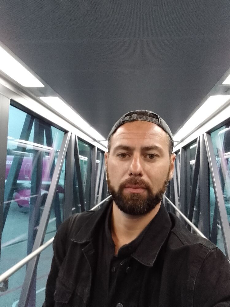  Holon,   Vato, 38 ,   ,   