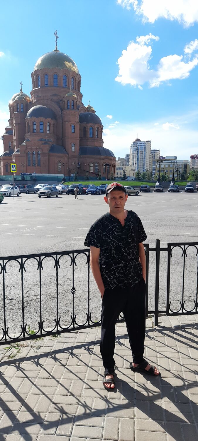  ,   Andrey, 49 ,   c 