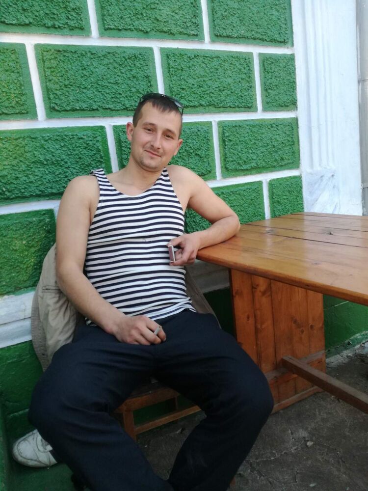  ,   Anatolii, 31 ,   ,   
