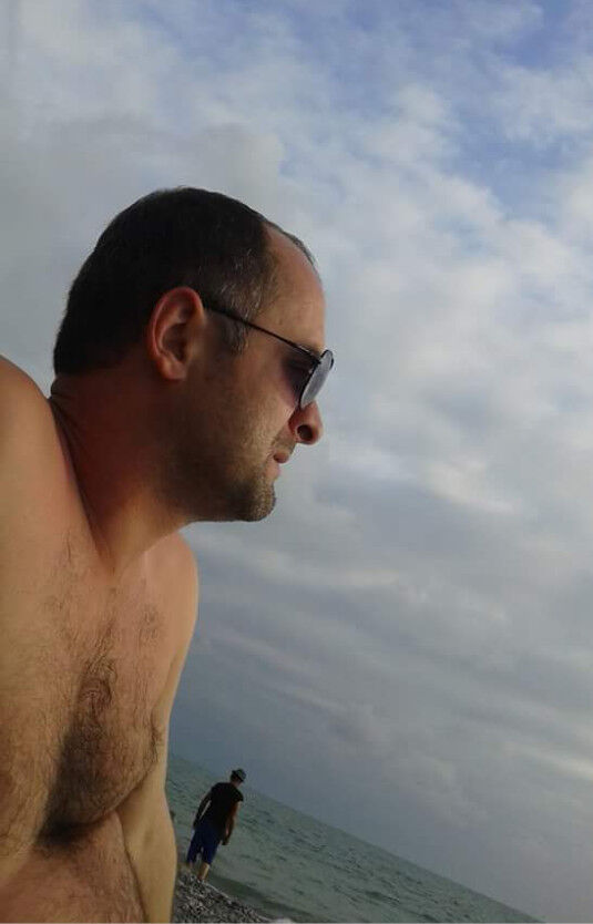 15825651  Juba, 42 ,    