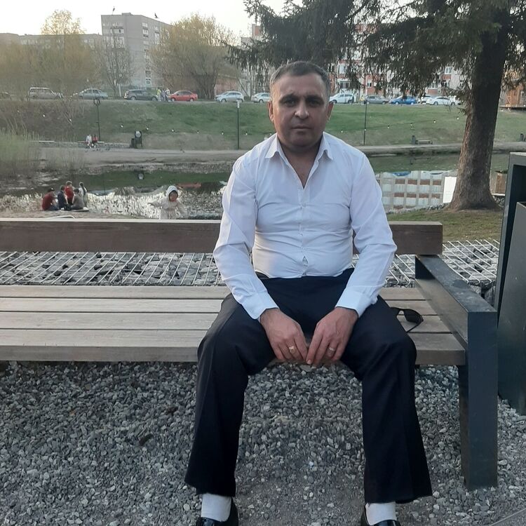  28349611  , 42 ,    