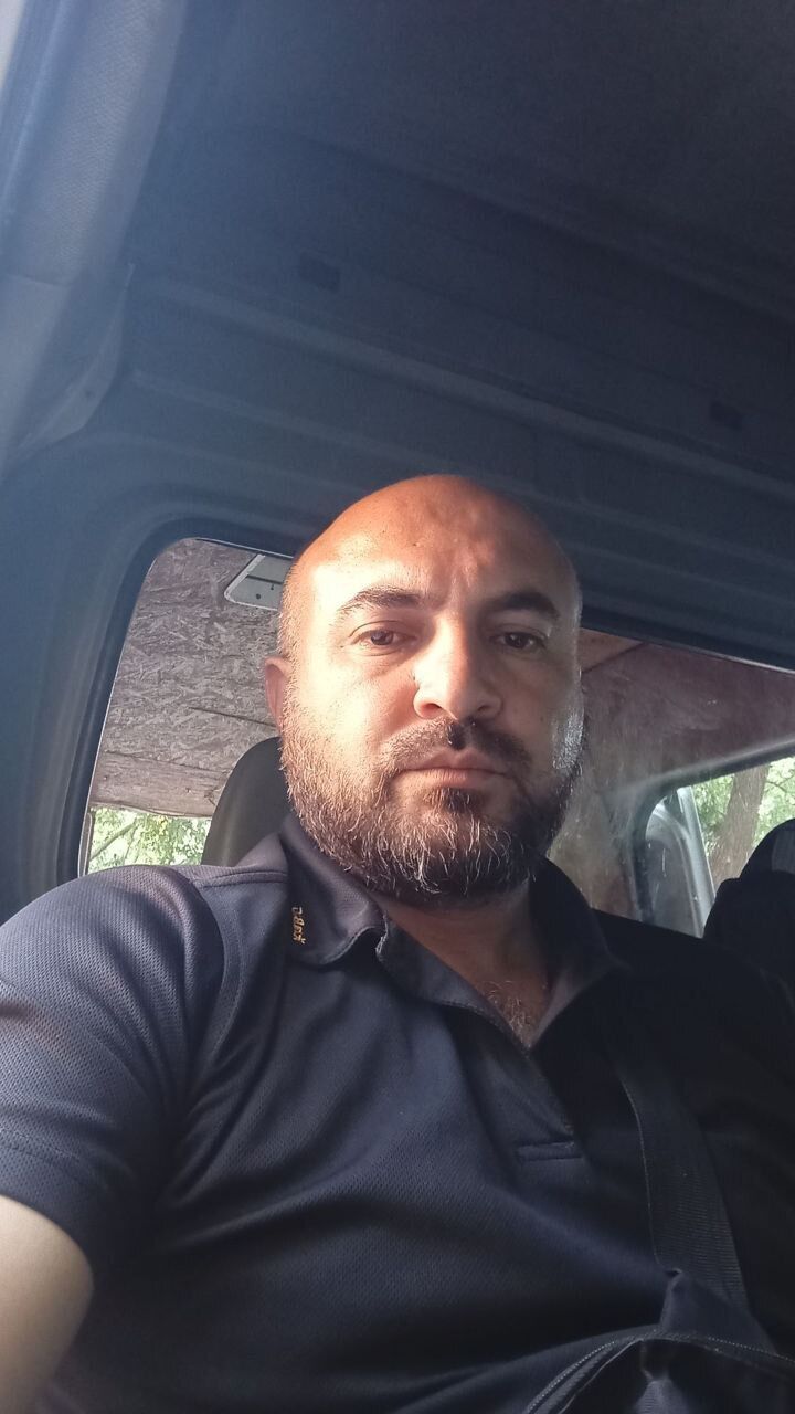  44057351  , 41 ,    