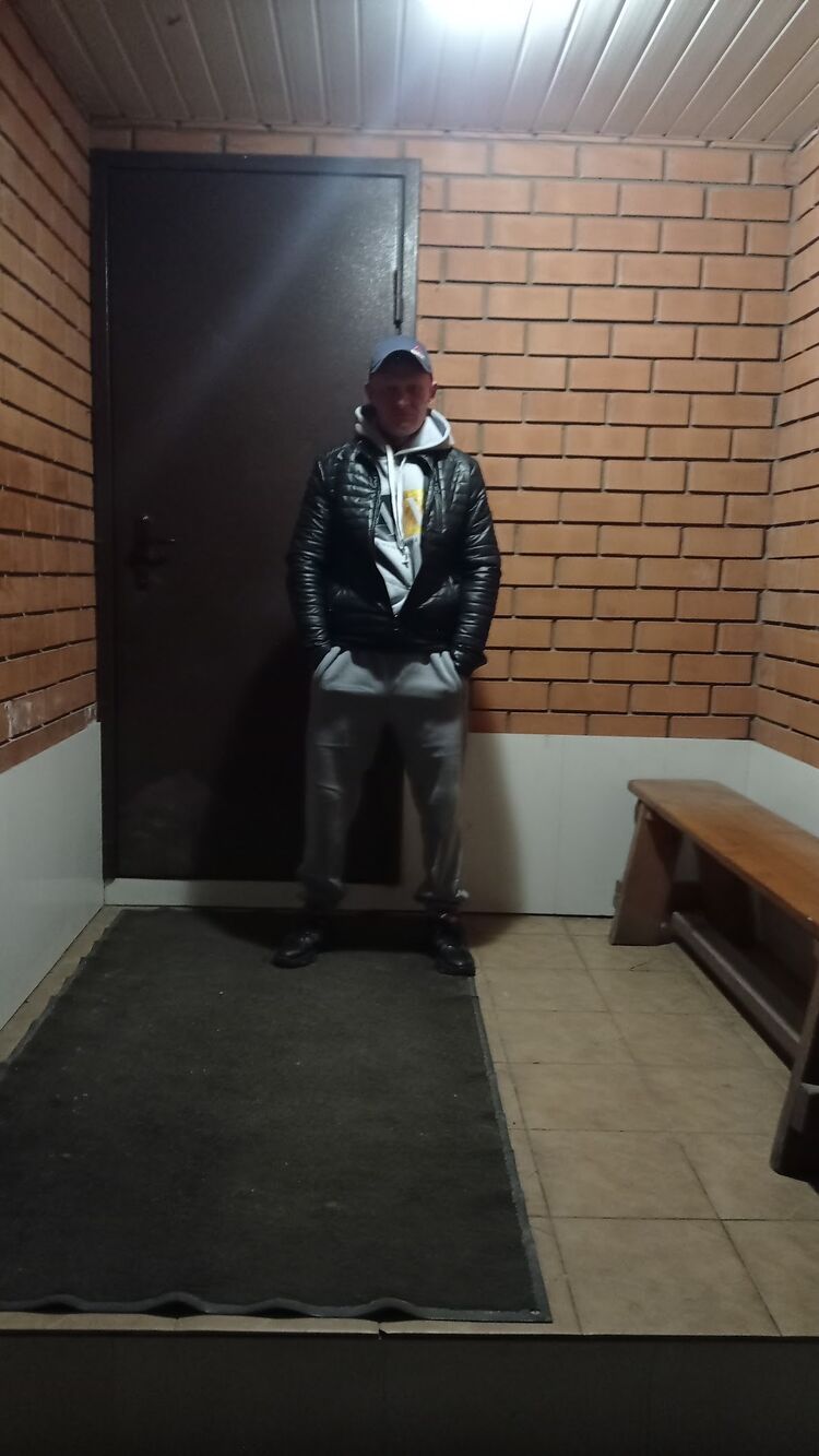  49612351  , 40 ,    