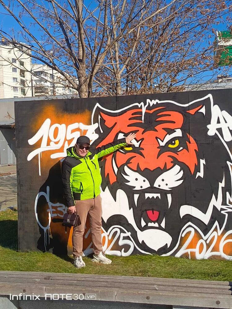  ,   Georgiy, 38 ,   ,   , c , 