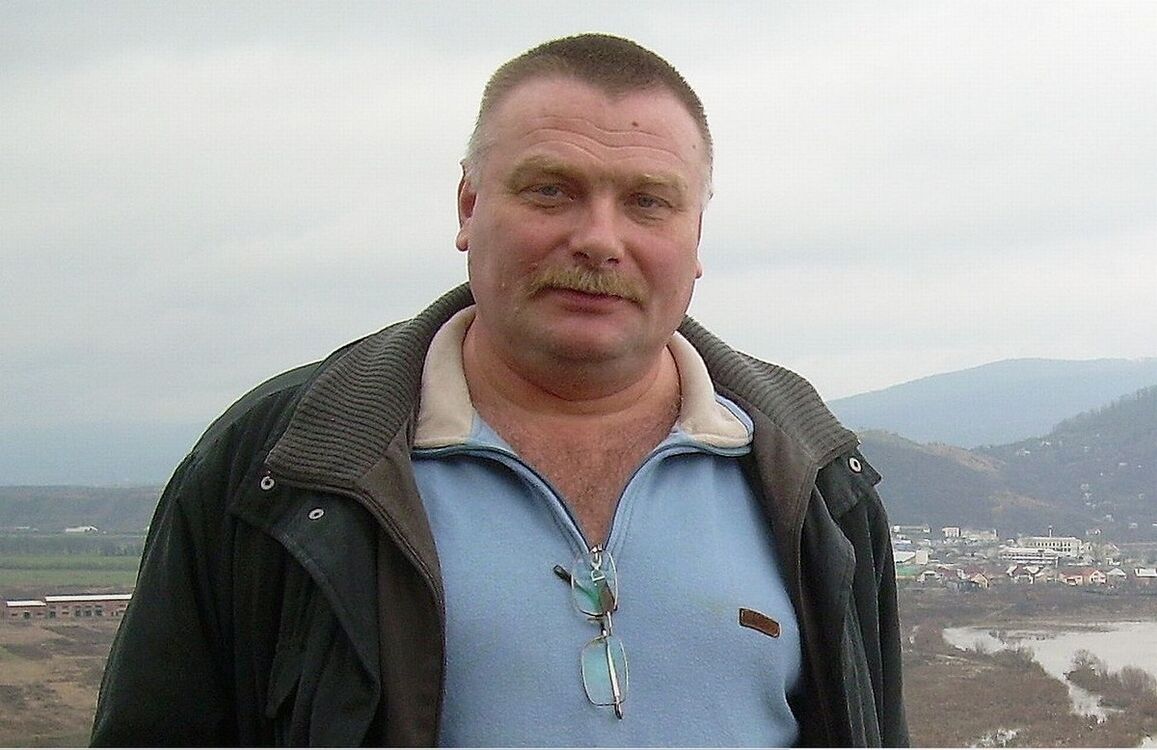  6855261  Alex, 61 ,    