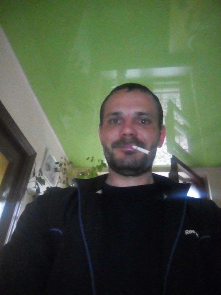  15954691  Artem, 39 ,    