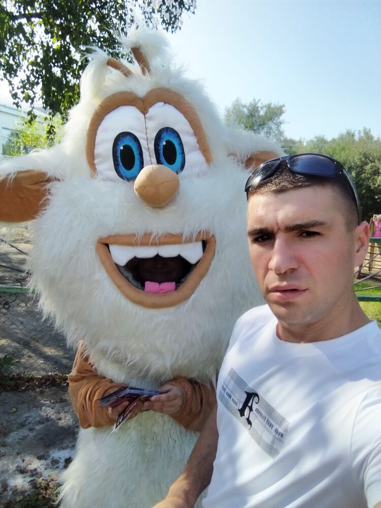  ,   Anatoly, 33 ,   ,   , 