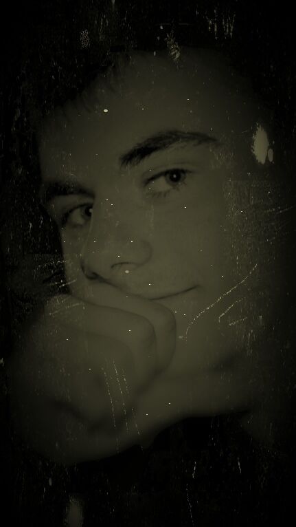  54552181  Konstantin, 34 ,    