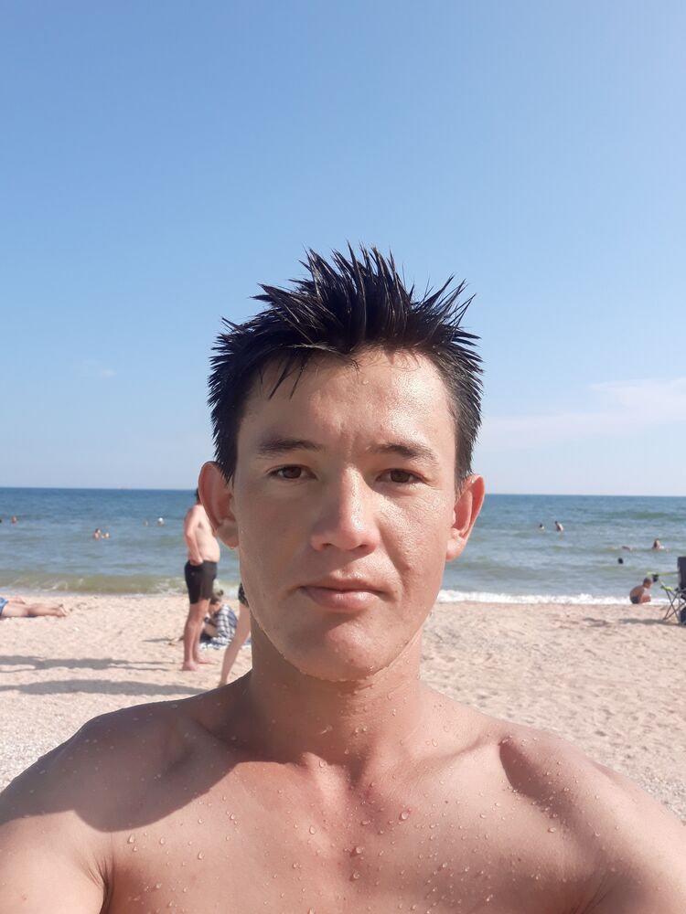  ,   Oybek, 28 ,   ,   