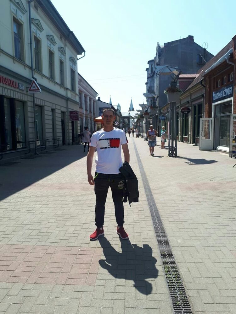  --,   , 30 ,     , c 