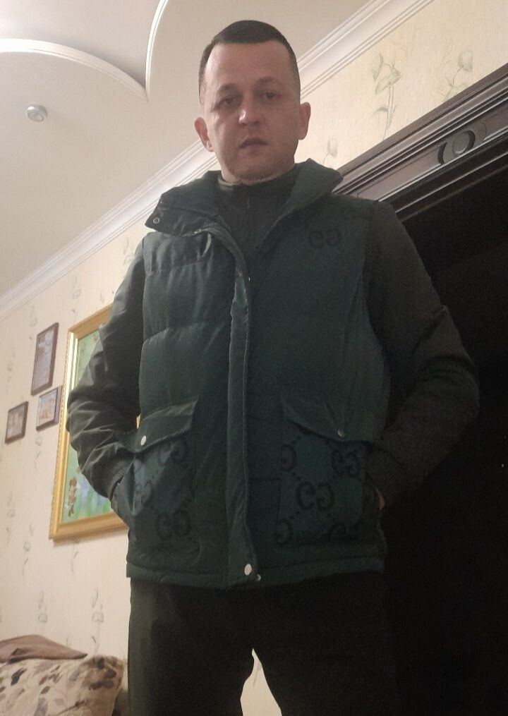  48637611  , 42 ,    