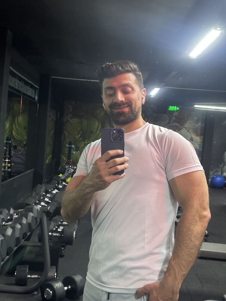  ,   Abo azzmi, 32 ,   ,   