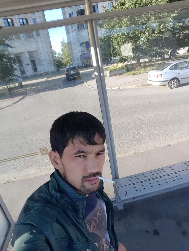  22215021  , 37 ,    