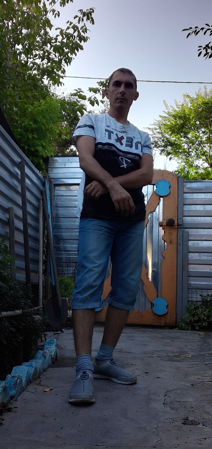  26330761  , 44 ,     