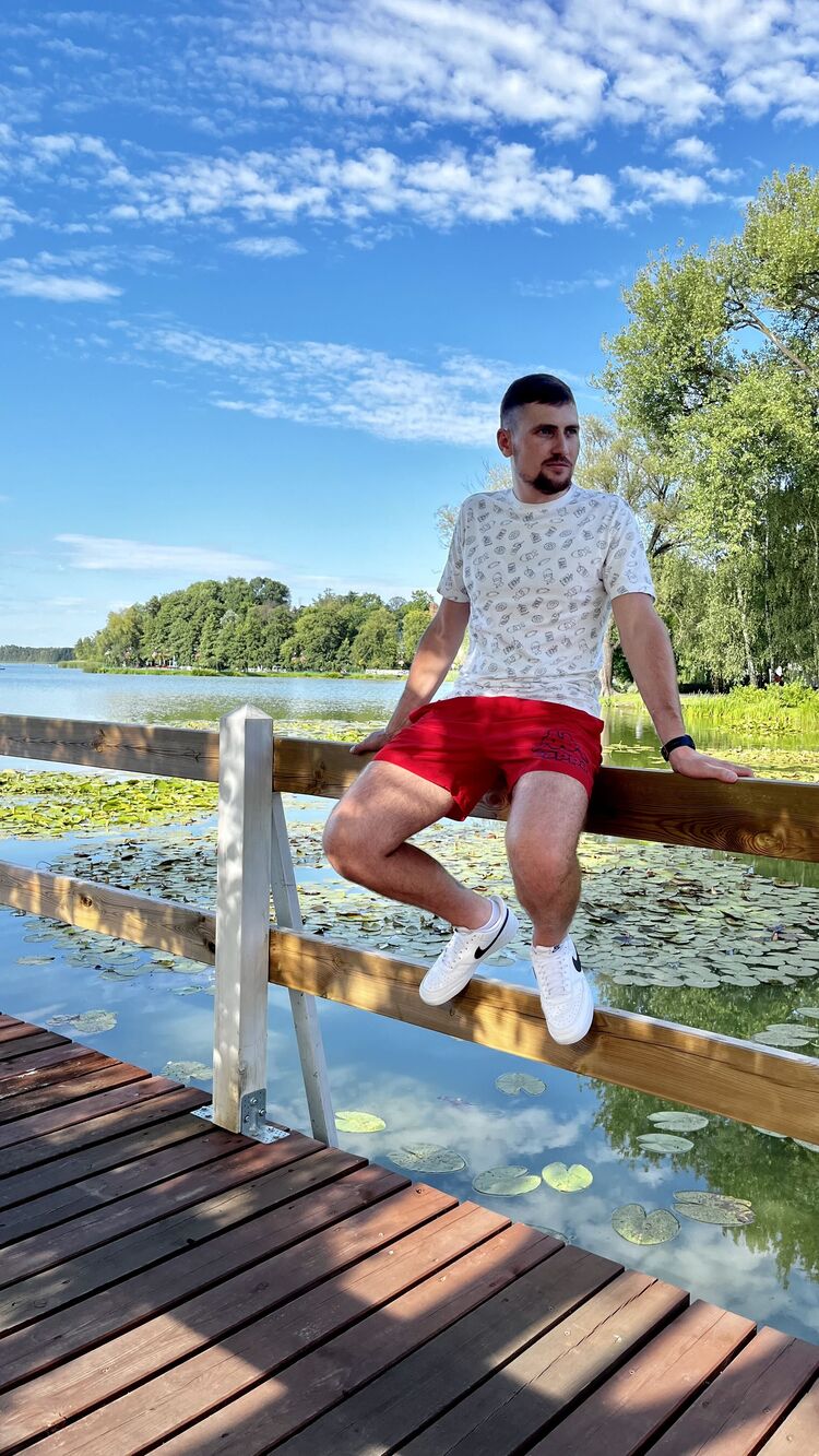  Grodzisk Wielkopolski,   Vitalii, 26 ,   ,   , c , 