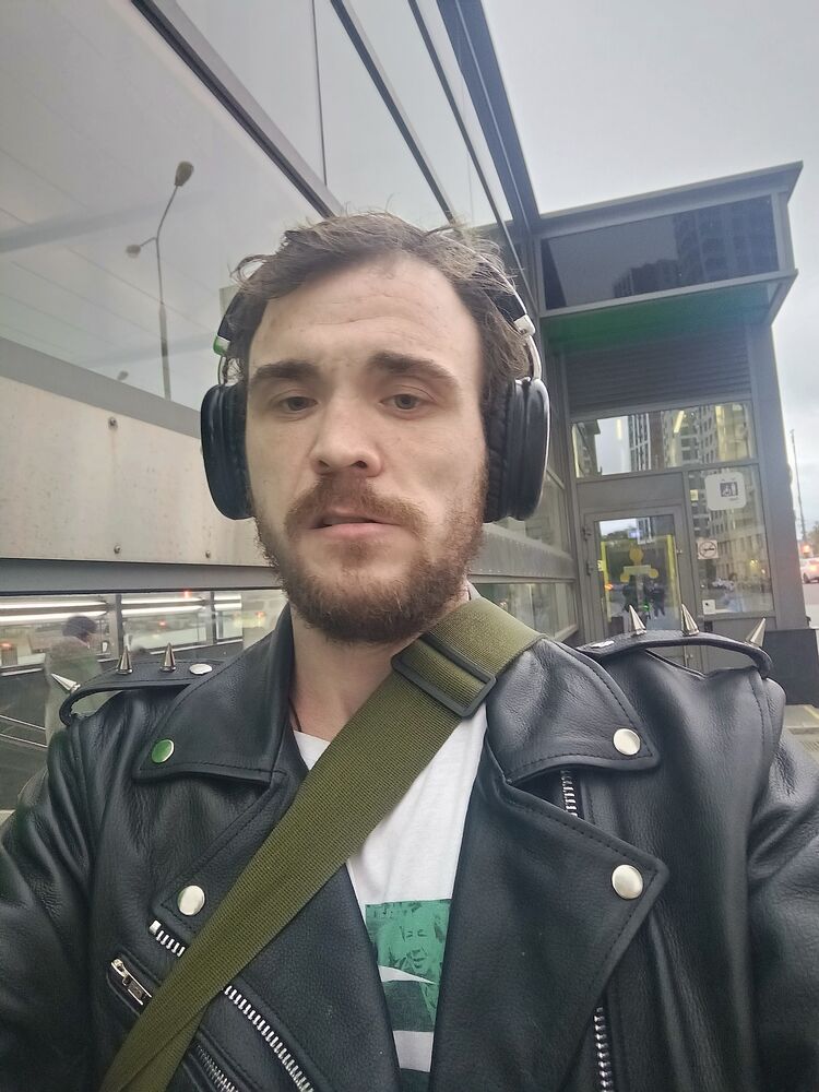  ,   DmitriSmile, 31 ,   ,   , c 