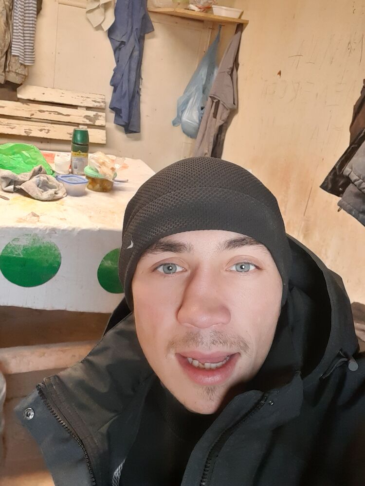  46912821  , 29 ,    