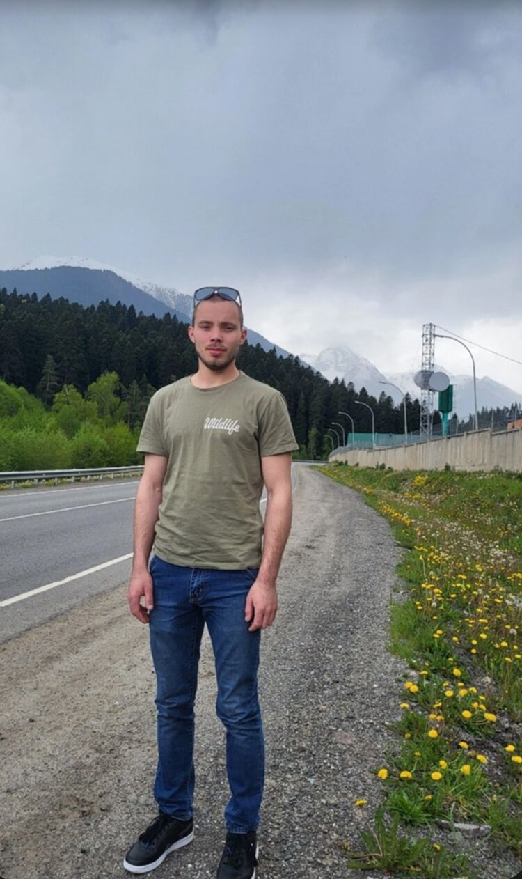  ,   , 28 ,   