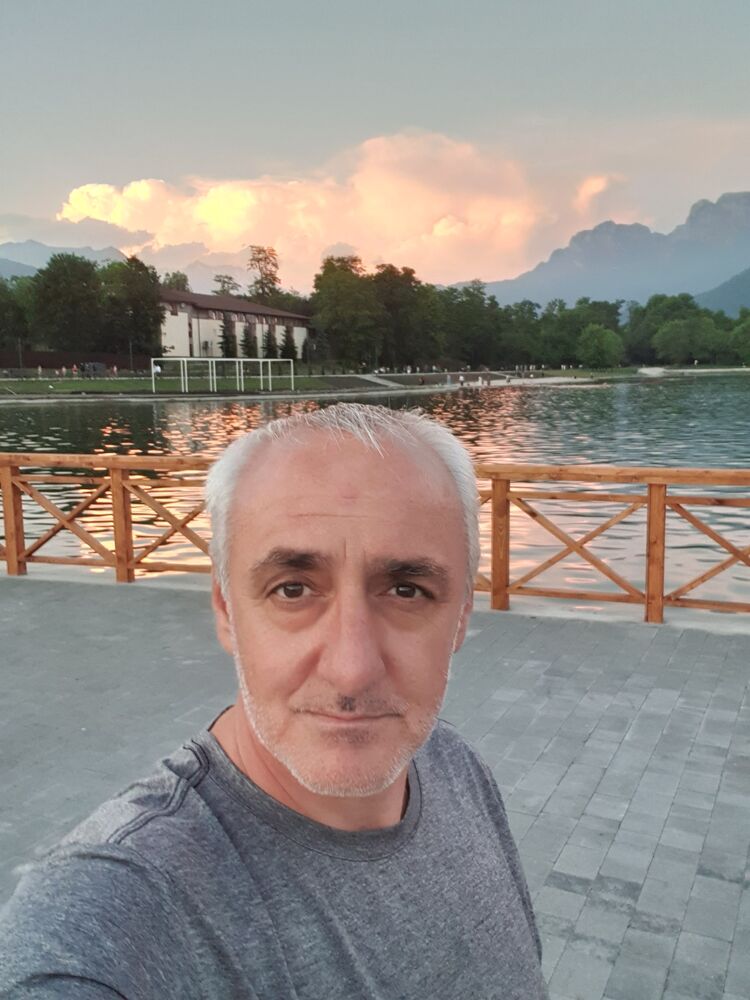  54732881  Ruslan, 54 ,    