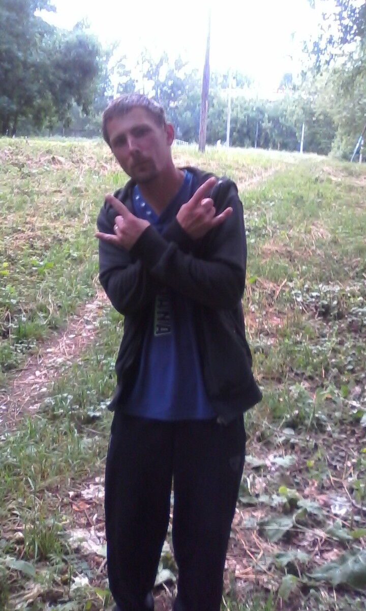  ,   Dima, 39 ,   