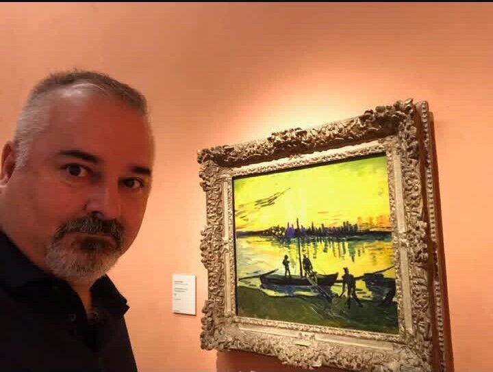  51698561  John, 62 ,    